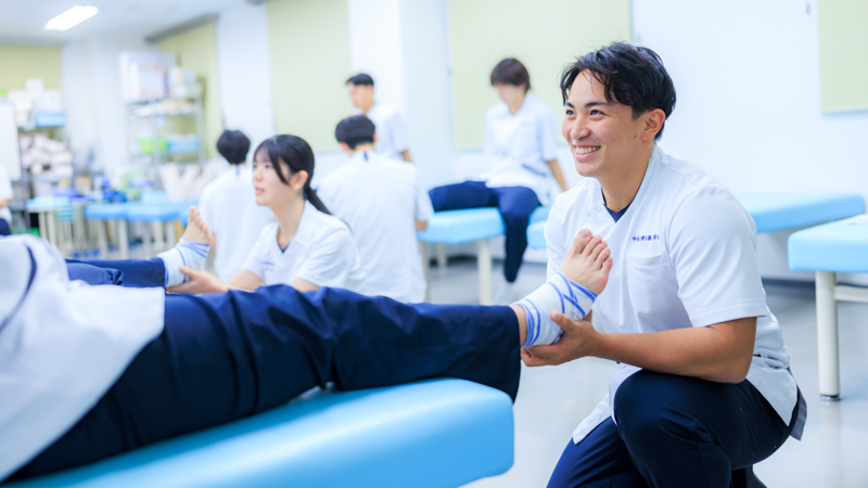 臨床現場を想定した授業の様子