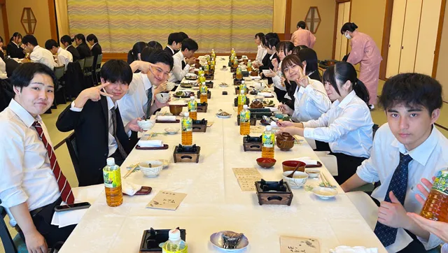 調理製菓総合学科:食事研修会の様子