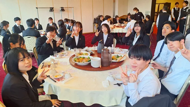 調理製菓総合学科:食事研修会の様子